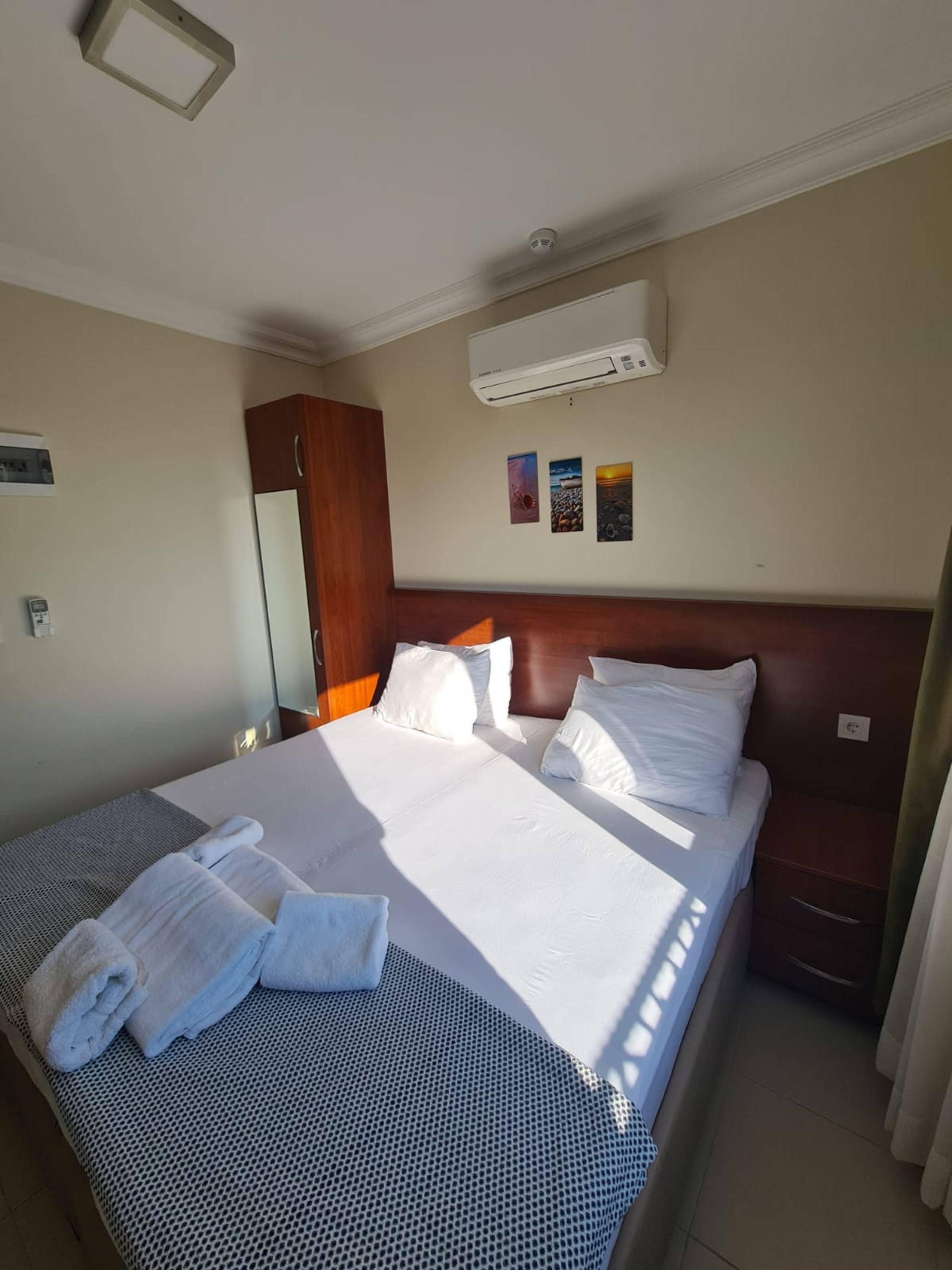 Malena Boutique Otel Дикили Экстерьер фото